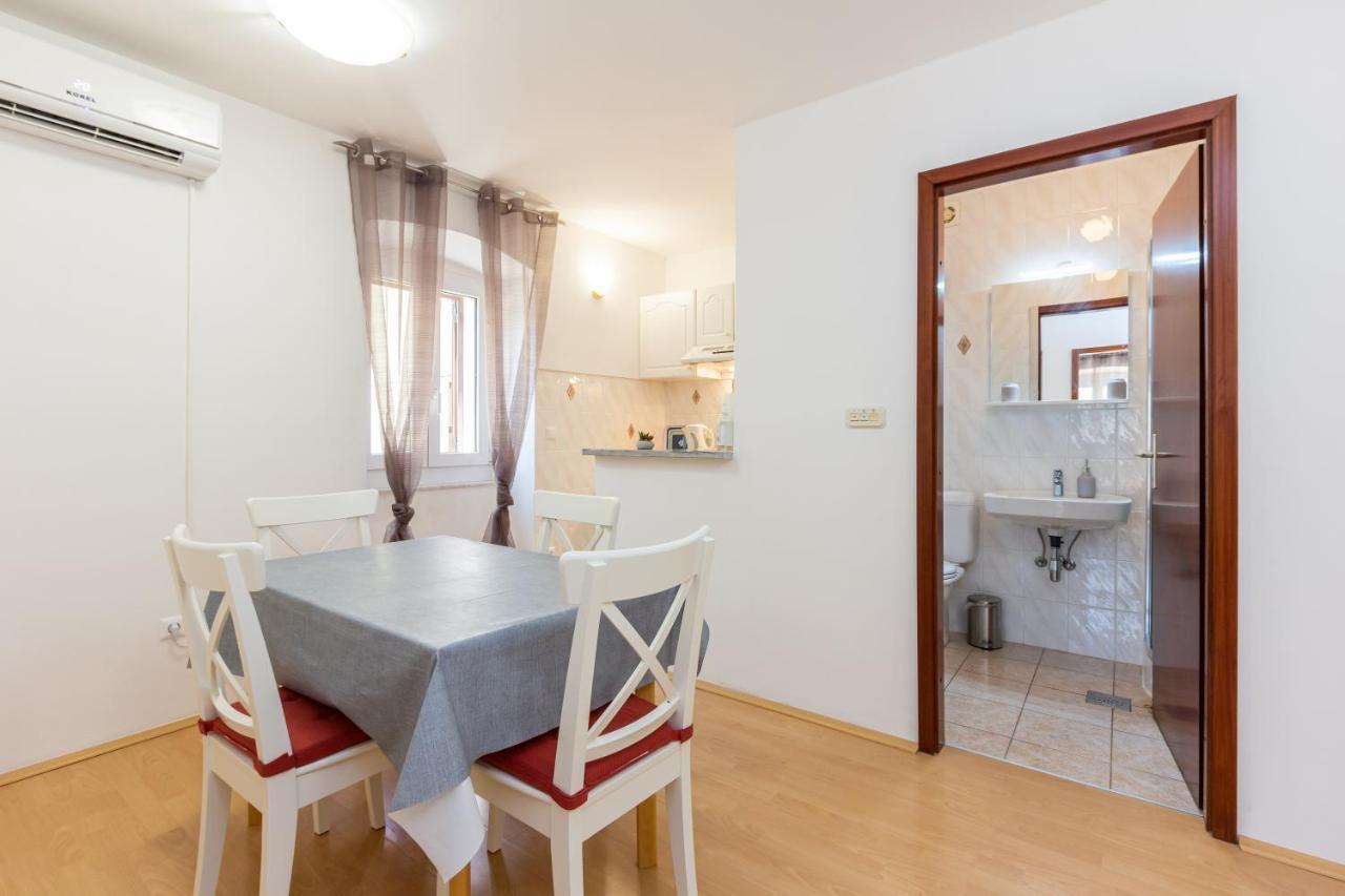 Apartments Marin With Sea View Baška Exterior foto
