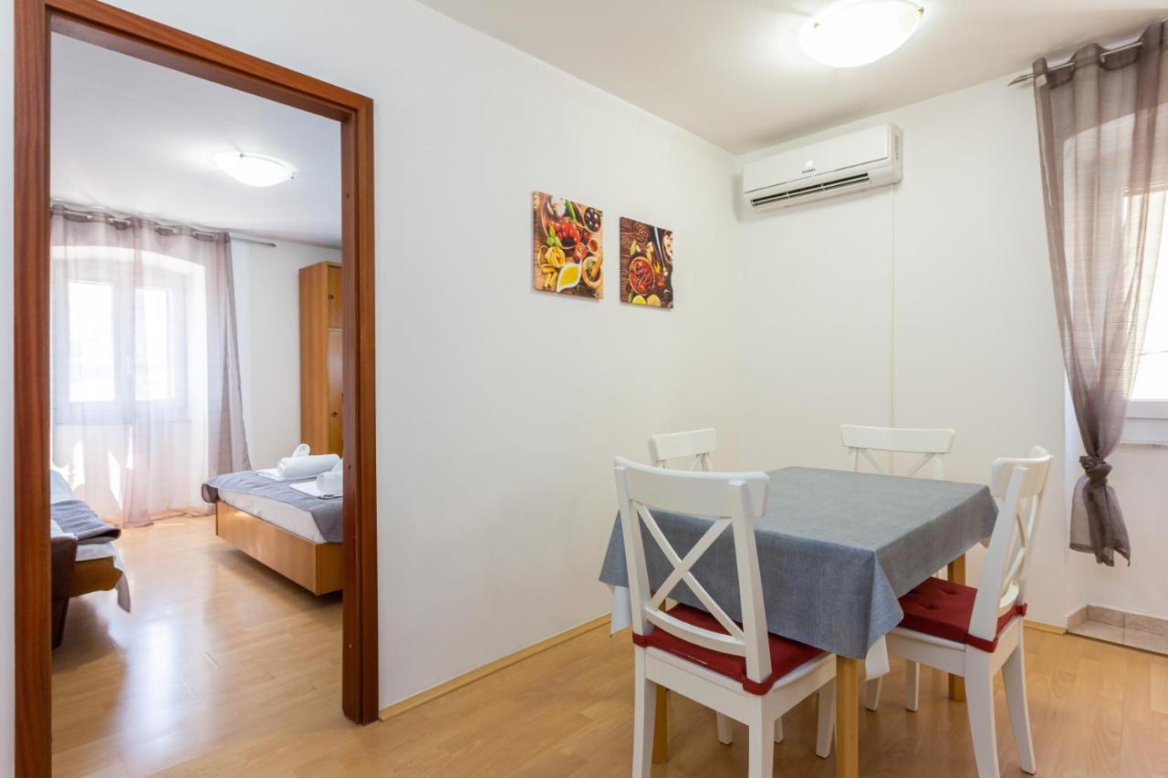 Apartments Marin With Sea View Baška Exterior foto